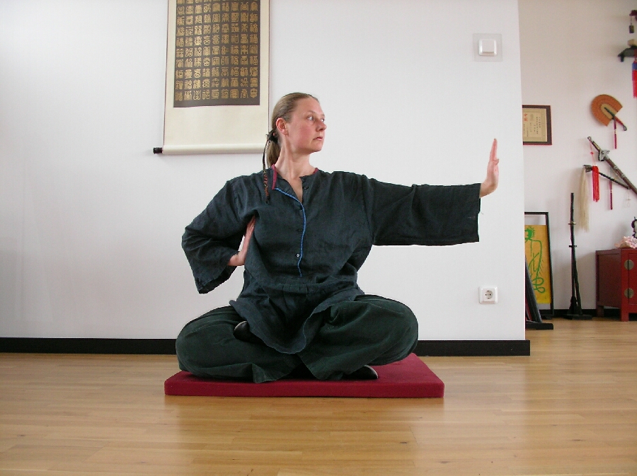 Qigong, daoistisches Gesundheitstraining im Dojo des Tao-Chi