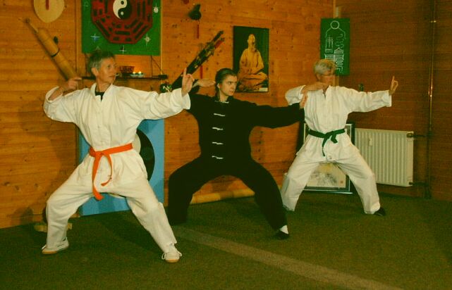 �bungen im Dojo Duisburg Friederike - Alex - Anne