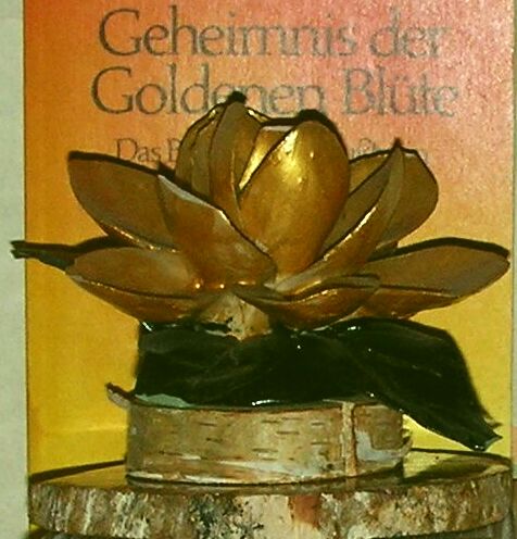 Das Geheimnis der Goldenen Blüte