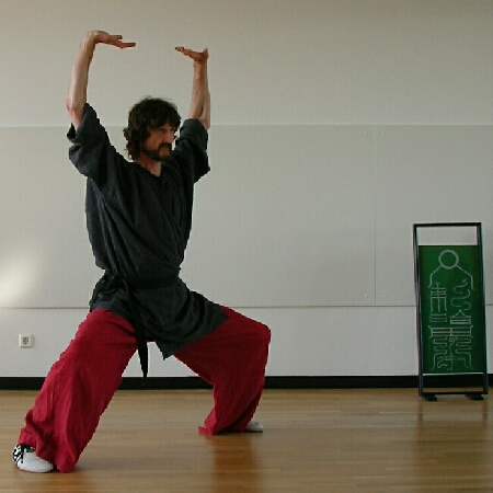 Zehn Bambus-St�be Shaolin Chi-Kung, aus Da-Mo's Klassiker der Muskel- und Sehnentransformation, I-Chin-Ching