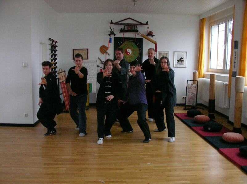 Seminar zu den Grundlagen mit Olaf Rolving im Tao-Chi Dojo Duisburg