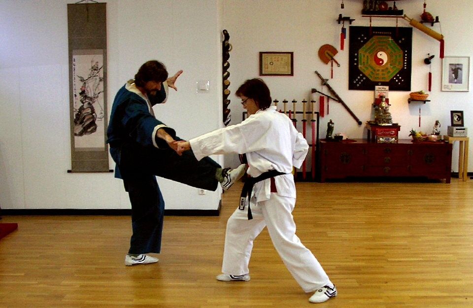 Partnerbungen im Kung-Fu des Ch'an Shaolim-Si Tao.  Heike und Horst vom Tao-Chi  Dojo Duisburg