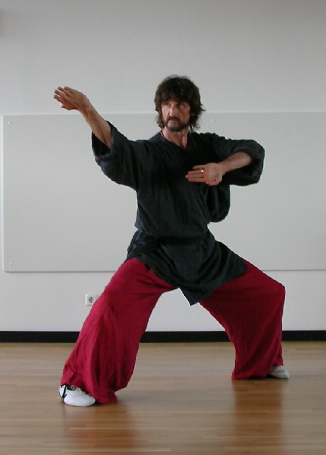 ... das Spiel der Gelenke...  Freihandübungen im Shaolin - Qigong, Energiearbeit, Geistesschule, Meditation