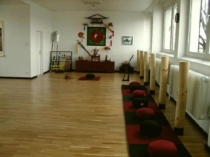 das Dojo, ein Ort für Übungen. Photos aus unseren Kursen