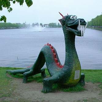 der-Drache-von-Schwerin-269-333Q