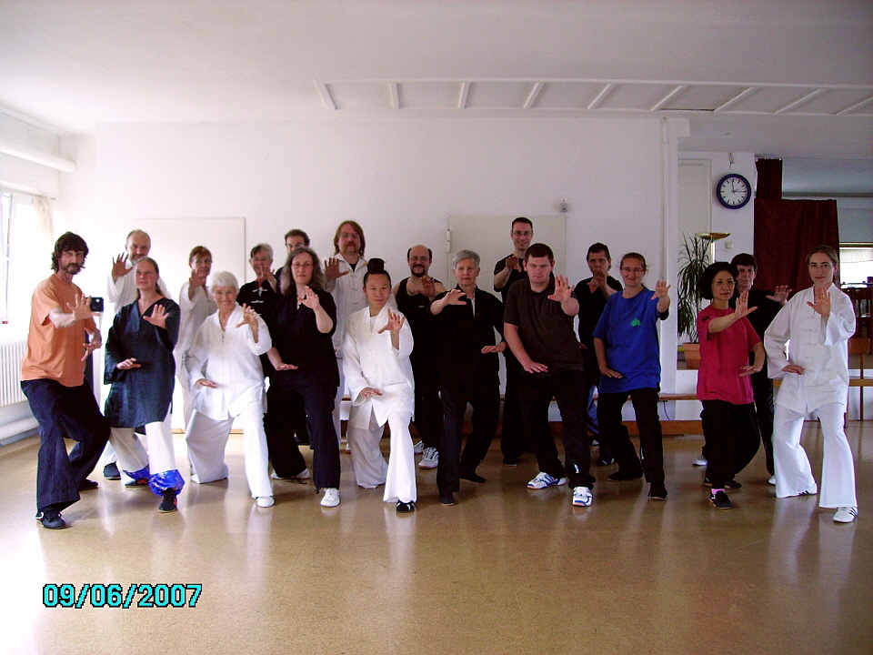 Hsing-I-Seminar mit Wudang-Meister Yuan Limin - Gruppen-Foto 2007  (0447) 960x720