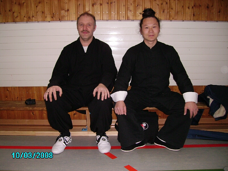 Archivator Bernd Grtz mit Wudang-Meister Yuan Liming 2008 in Hattingen