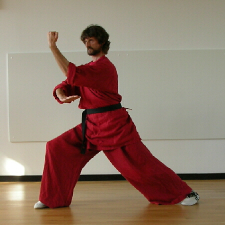 Zehn Bambus-Stäbe Shaolin Chi-Kung, aus Da-Mo's Klassiker der Muskel- und Sehnentransformation, I-Chin-Ching