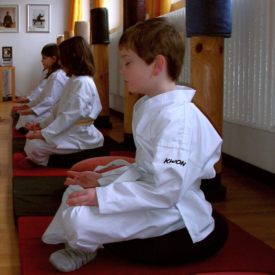 Zen, Chan - Meditation im Kinder-Kung-Fu 2010 (004) 960Q